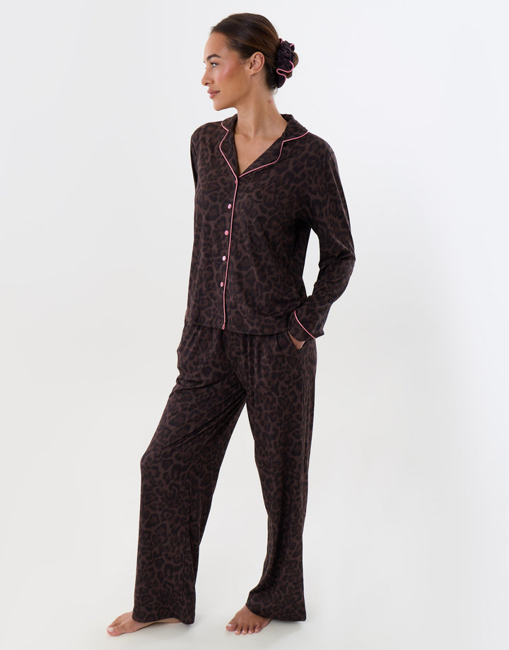 Contrast Piping Pyjama Set in Leopard Print