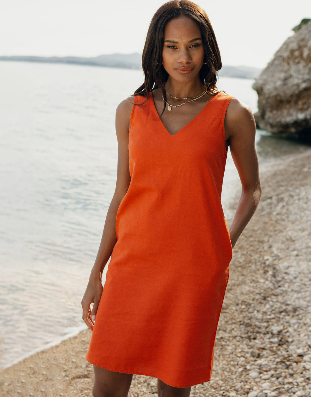 Threadbare Women's Orange Linen Blend Sleeveless V-Neck Crossback Shift Dress Threadbare Women's Orange Linen Blend Sleeveless V-Neck Crossback Shift Dress