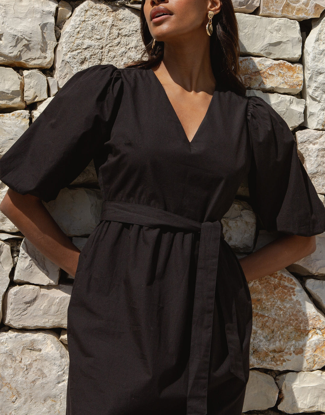 Black Cotton Poplin V Neck Tie Belt Puff Sleeve Tiered Midi Dress