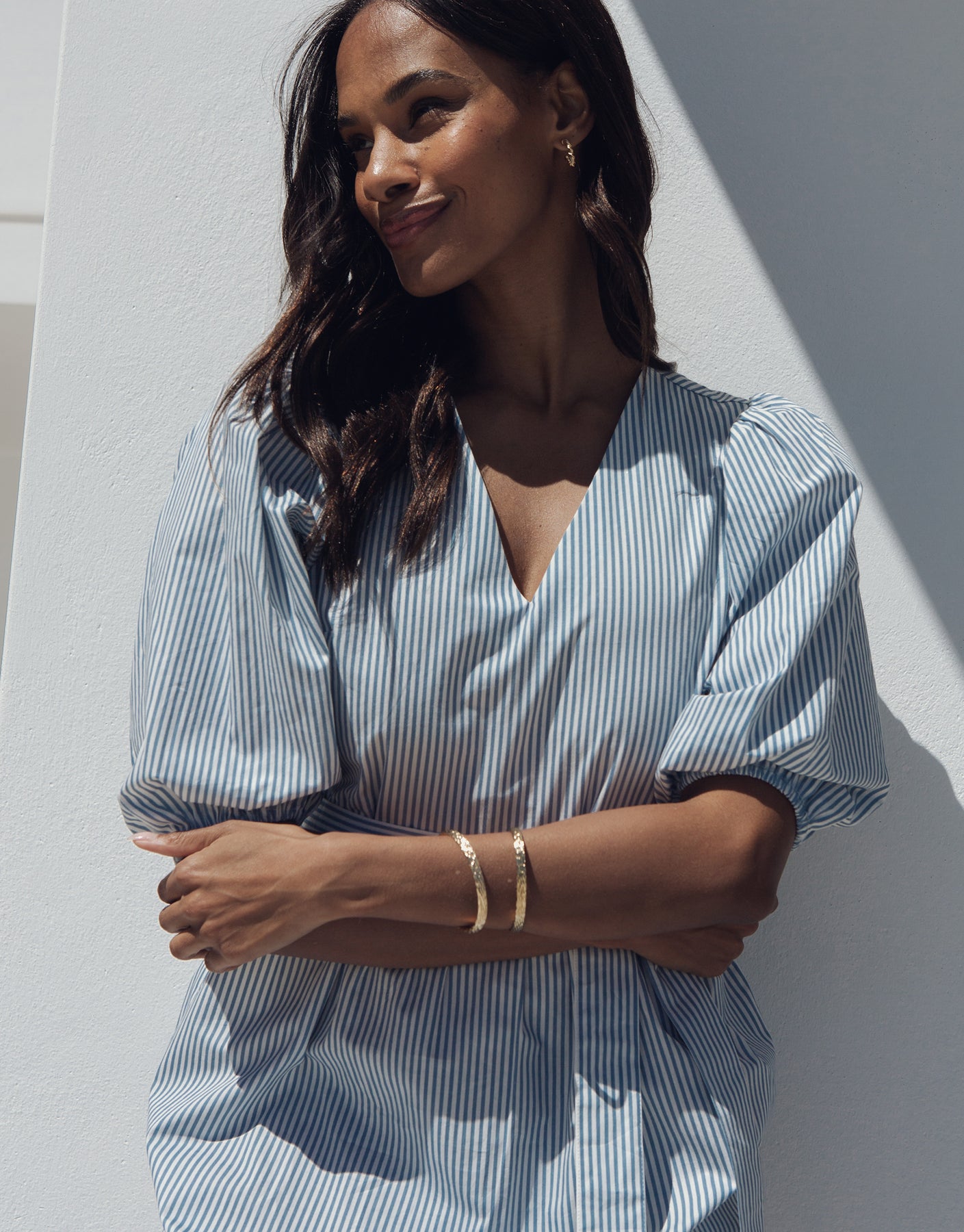 Threadbare Women's Blue Stripe Cotton Poplin V Neck Tie Belt Puff Sleeve Tiered Midi Dress Threadbare Women's Blue Stripe Cotton Poplin V Neck Tie Belt Puff Sleeve Tiered Midi Dress