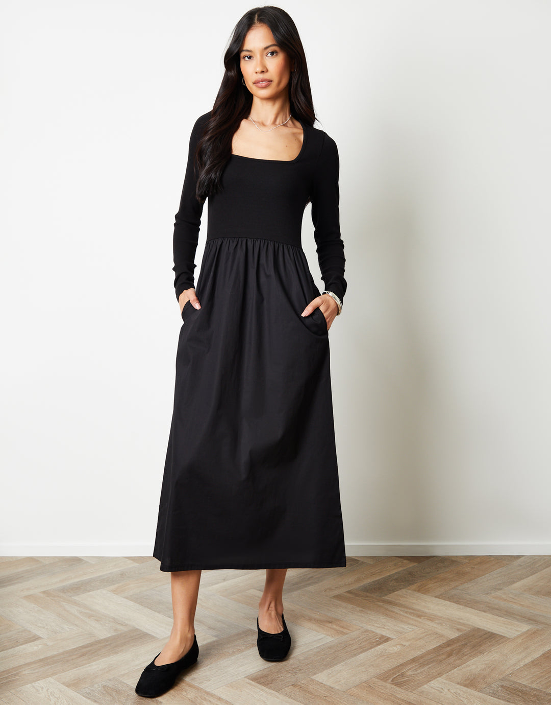 2-in-1 Jersey Poplin Mix Square Neck Long Sleeve Dress in Black