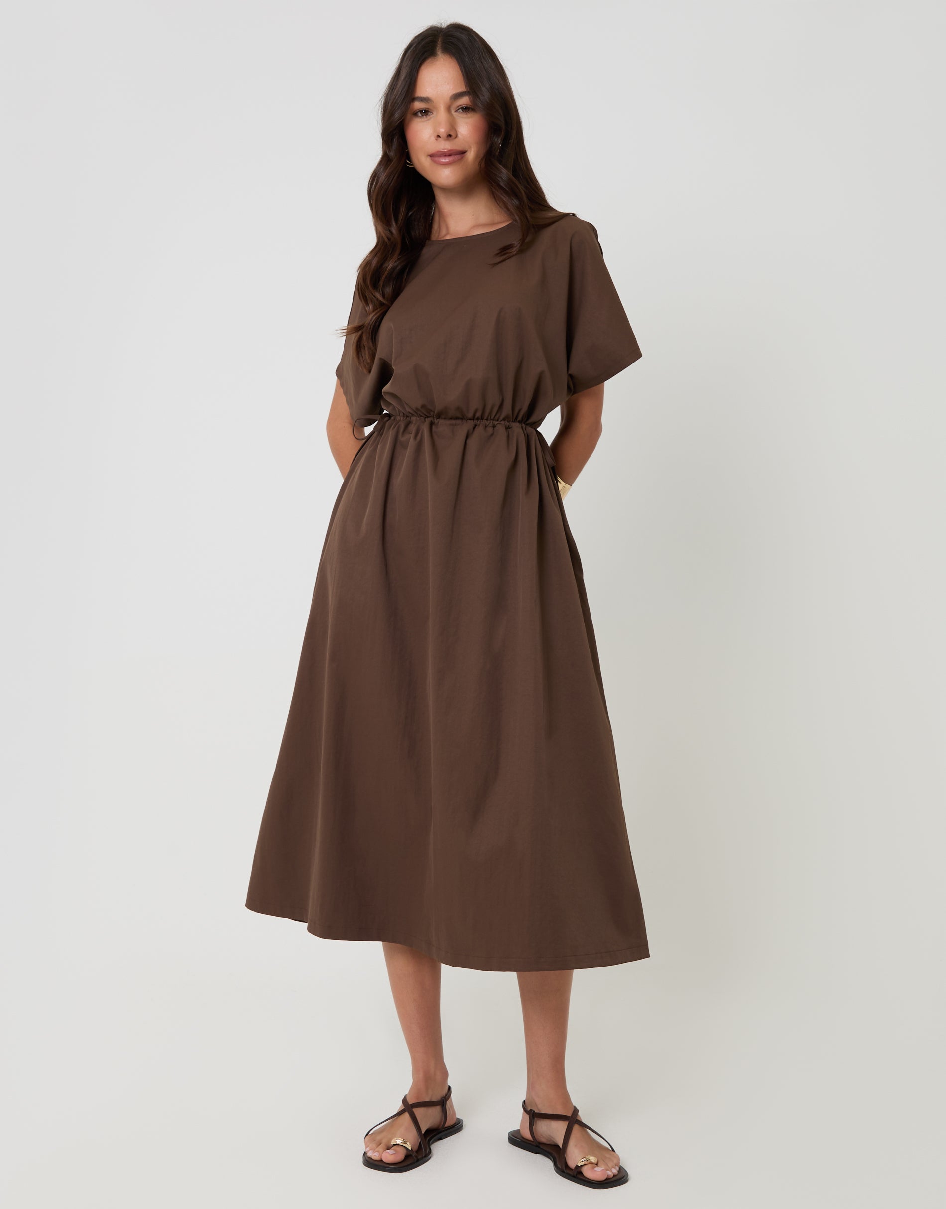 Kimono Sleeve Drawstring Waist Midi Dress in Chocolate Brown