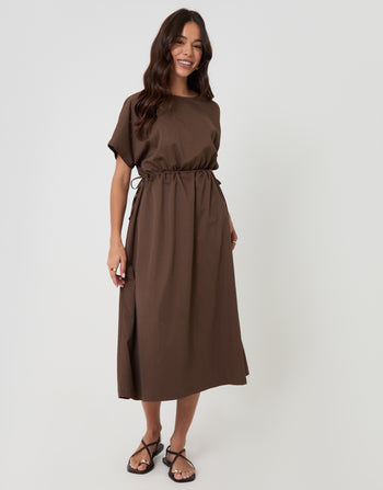 Threadbare Kimono Sleeve Drawstring Waist Midi Dress in Chocolate Brown - full body