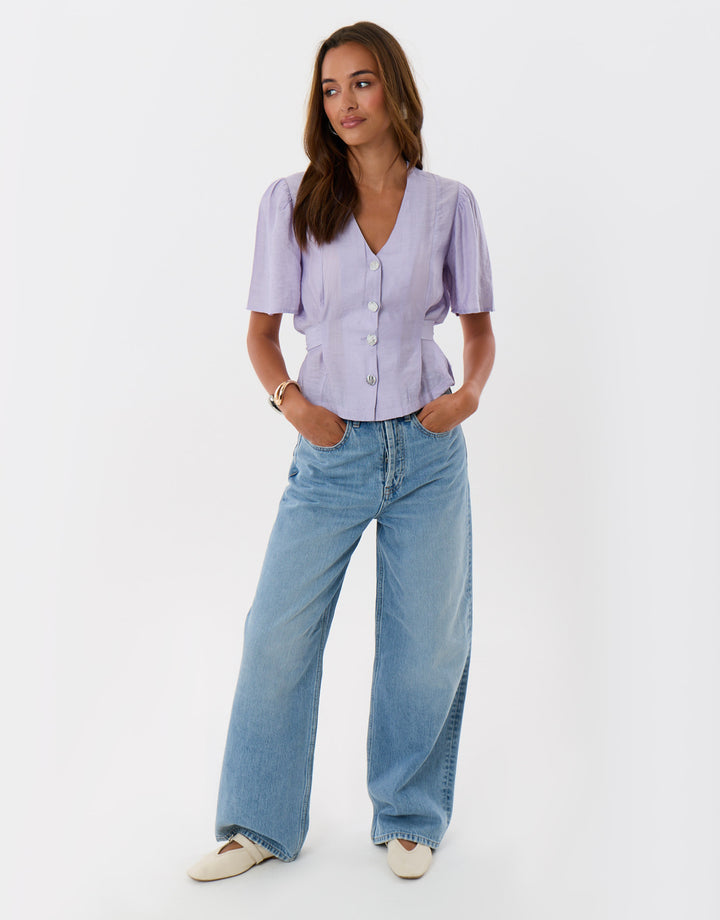 Flutter Sleeves Top in Lilac