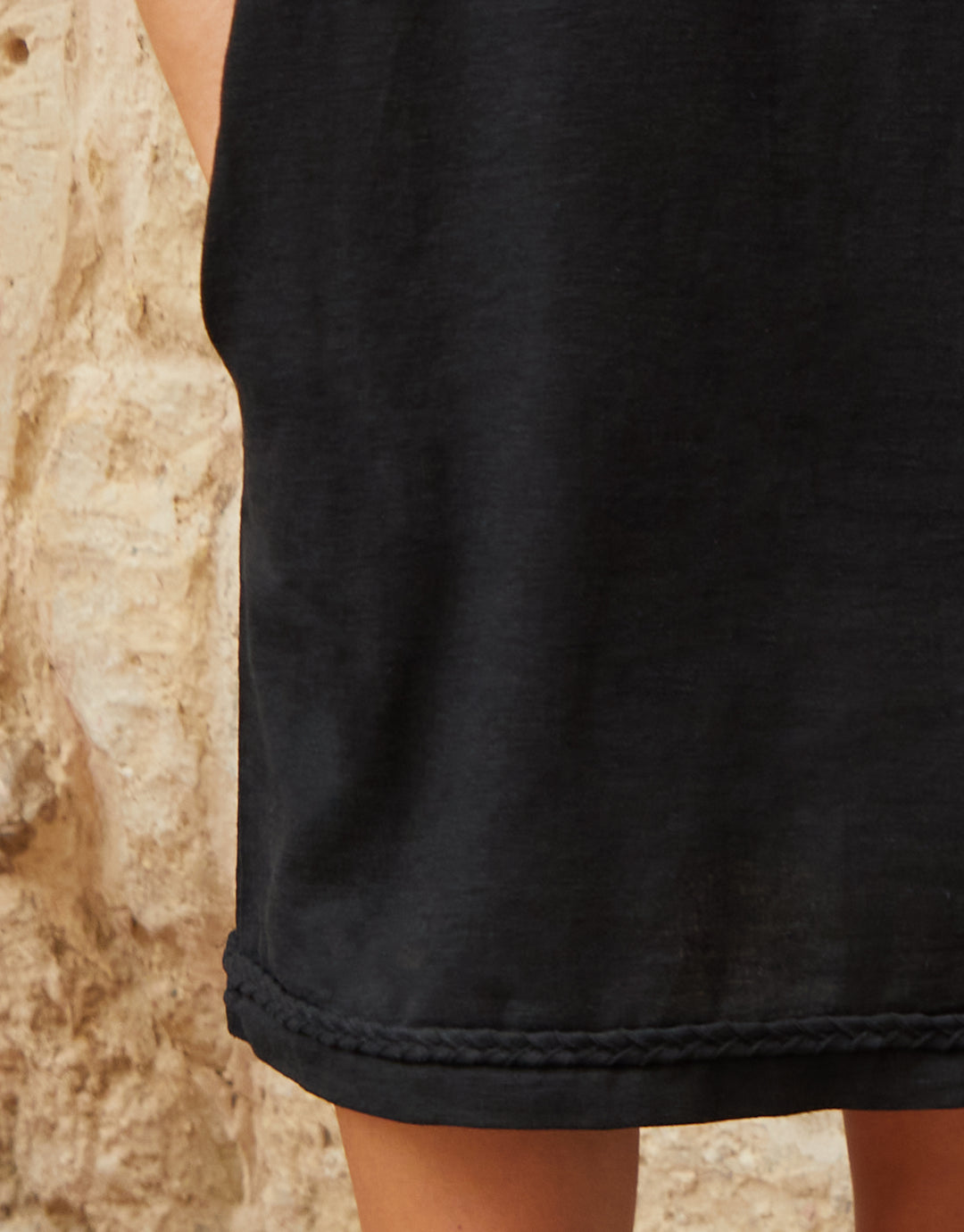 Threadbare Women's Black Linen Blend Lace Front Detail T-Shirt Dress Threadbare Women's Black Linen Blend Lace Front Detail T-Shirt Dress
