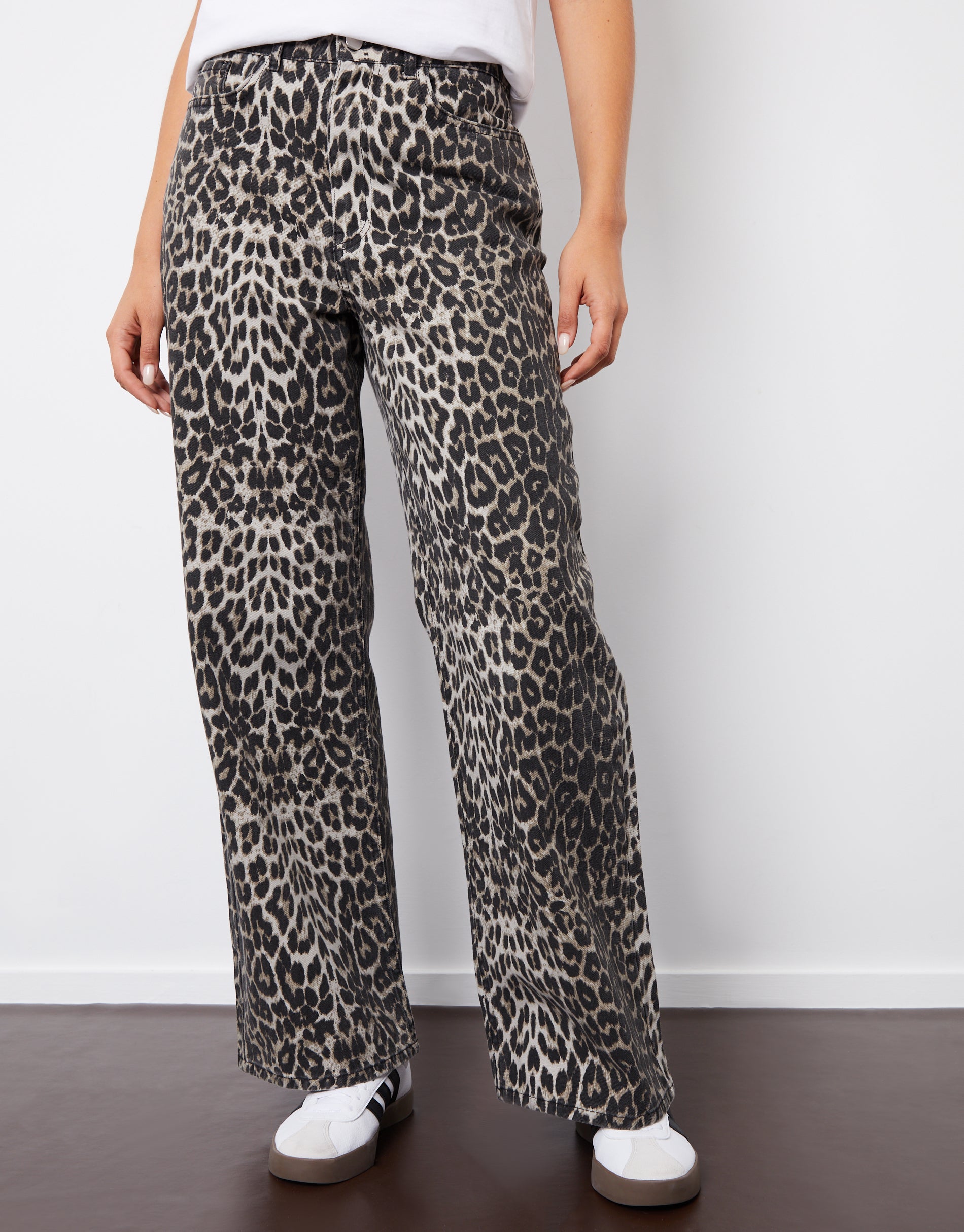 Threadbare Women's Petite Leopard Print Wide Leg Denim Jeans