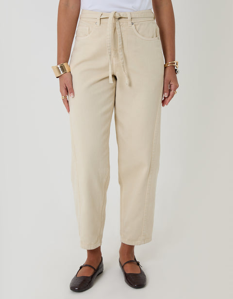 Theadbare Petite Belted Barrel Leg Jeans in Ecru - front view