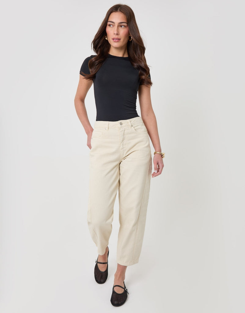 Belted Barrel Leg Jeans Ecru