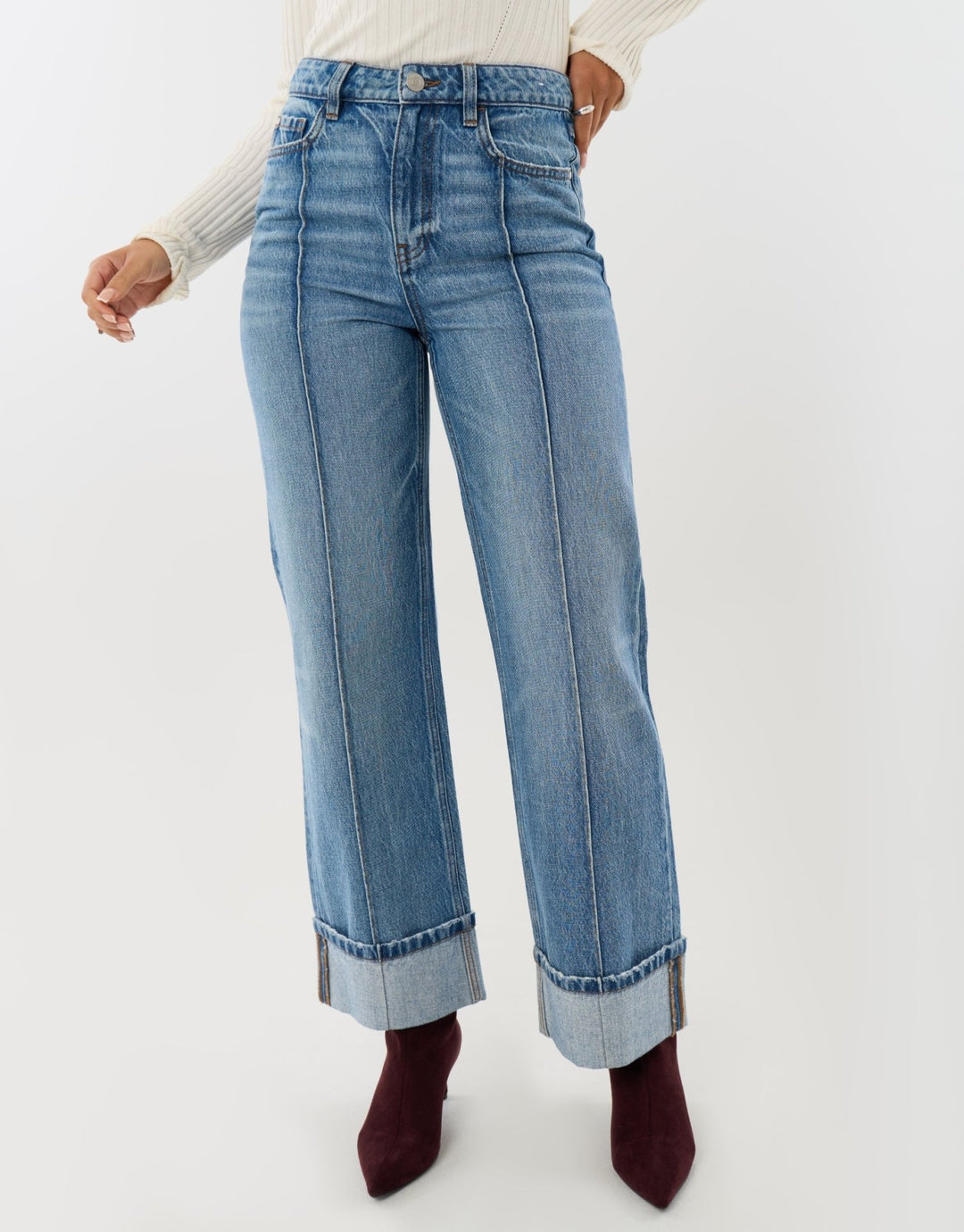 Wide Leg Turn Up Jeans in Mid Wash