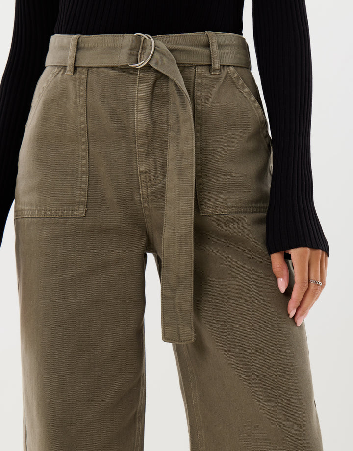 High Waisted Cargo Jeans with Belt in Khaki