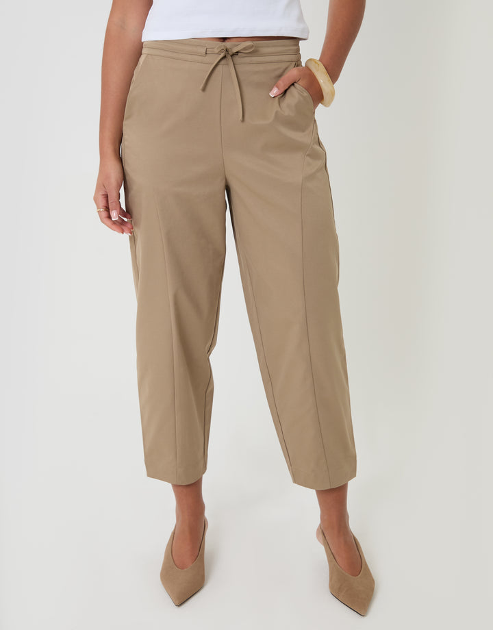 Petite Curved Seam Barrel Leg Trousers in Mocha Brown