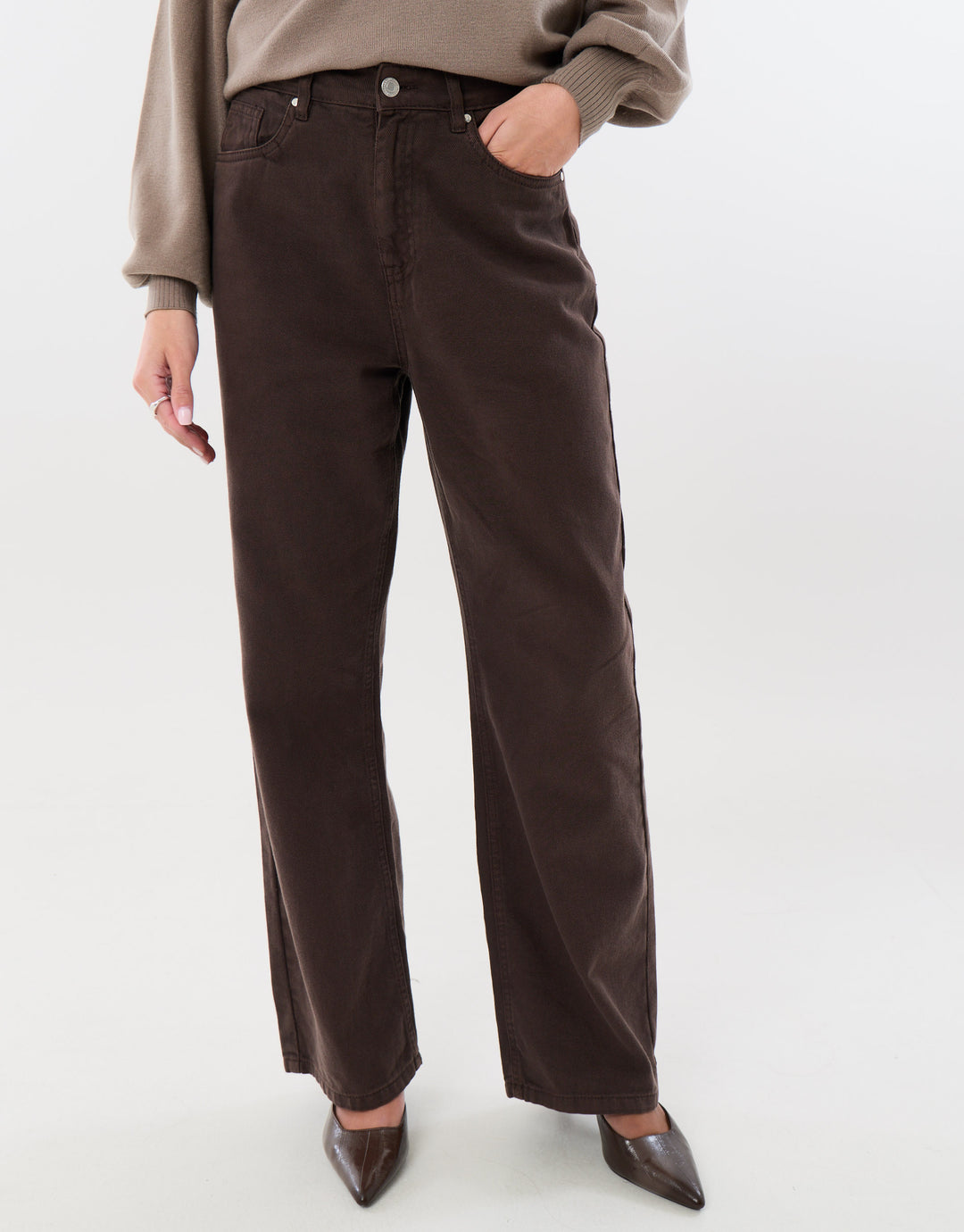 The Classic Straight Leg Jeans in Chocolate Brown