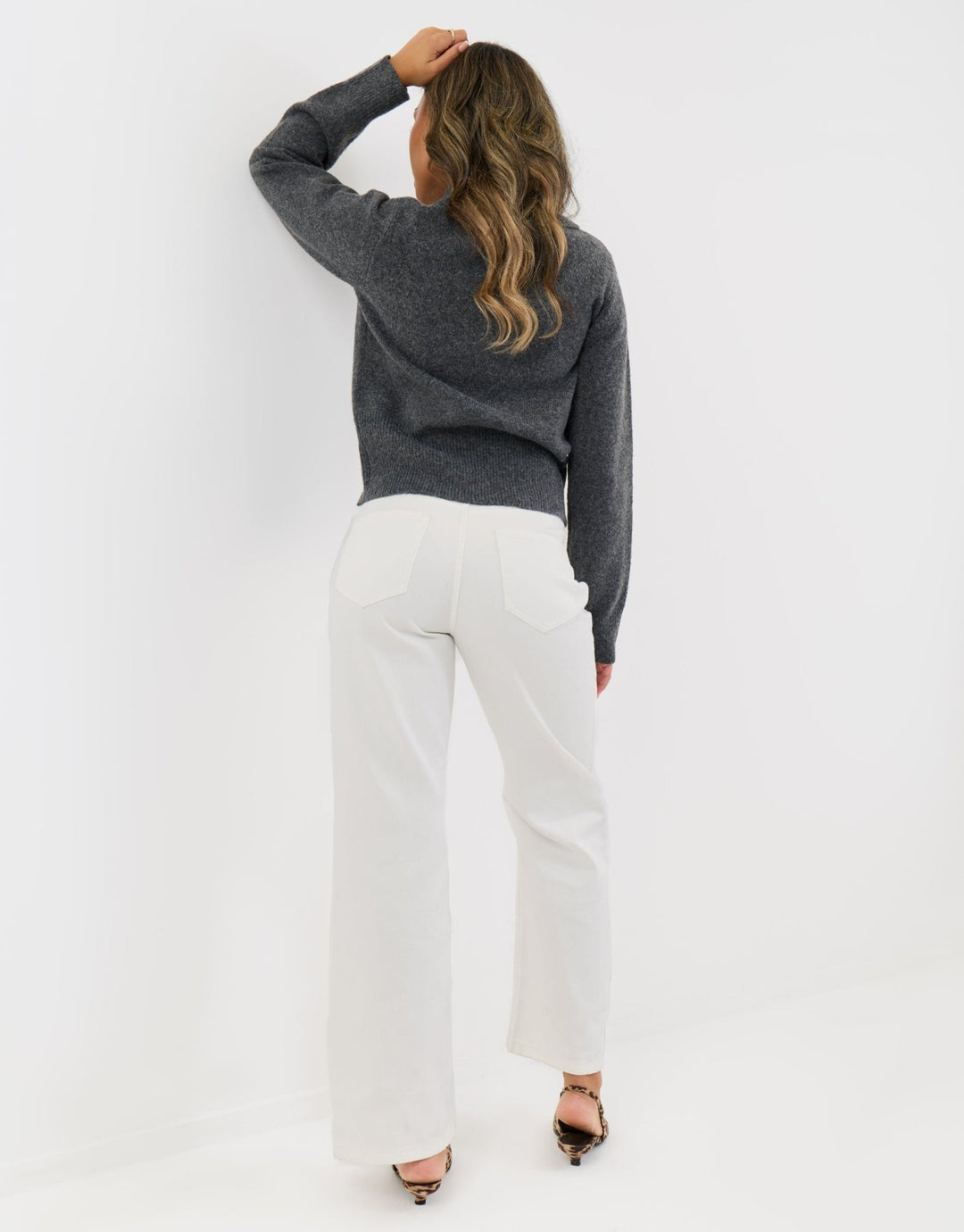 The Classic Straight Leg Jeans in White