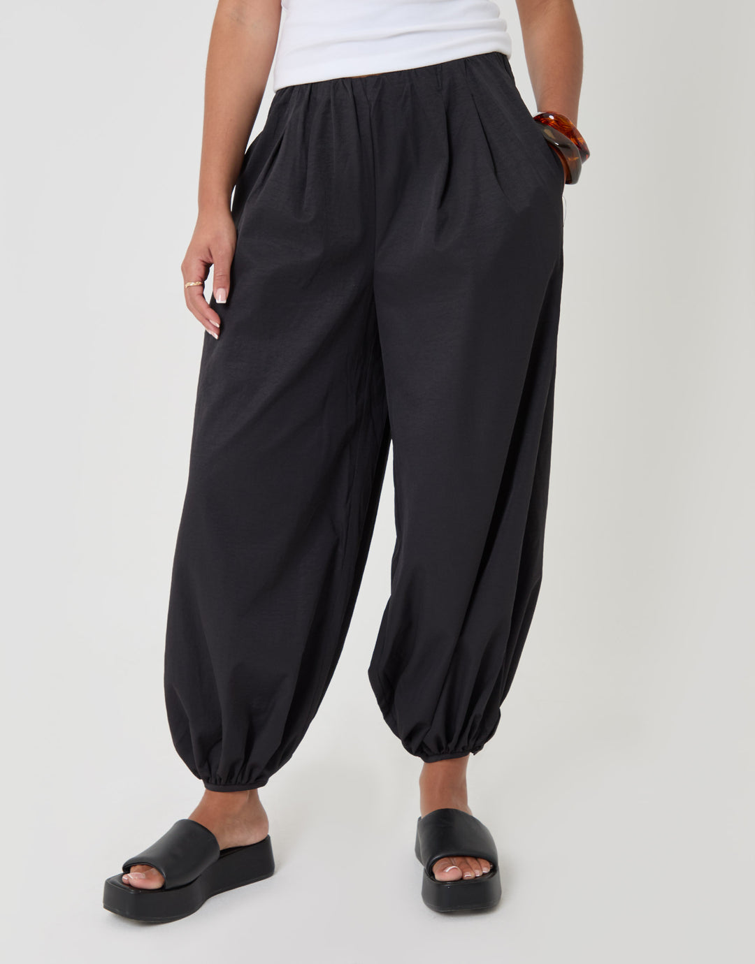 Threadbare Balloon Trousers with Pockets in Black - front view