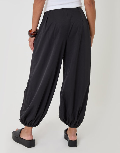 Threadbare Balloon Trousers with Pockets in Black - back view