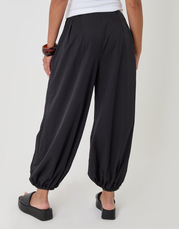 Threadbare Balloon Trousers with Pockets in Black - back view