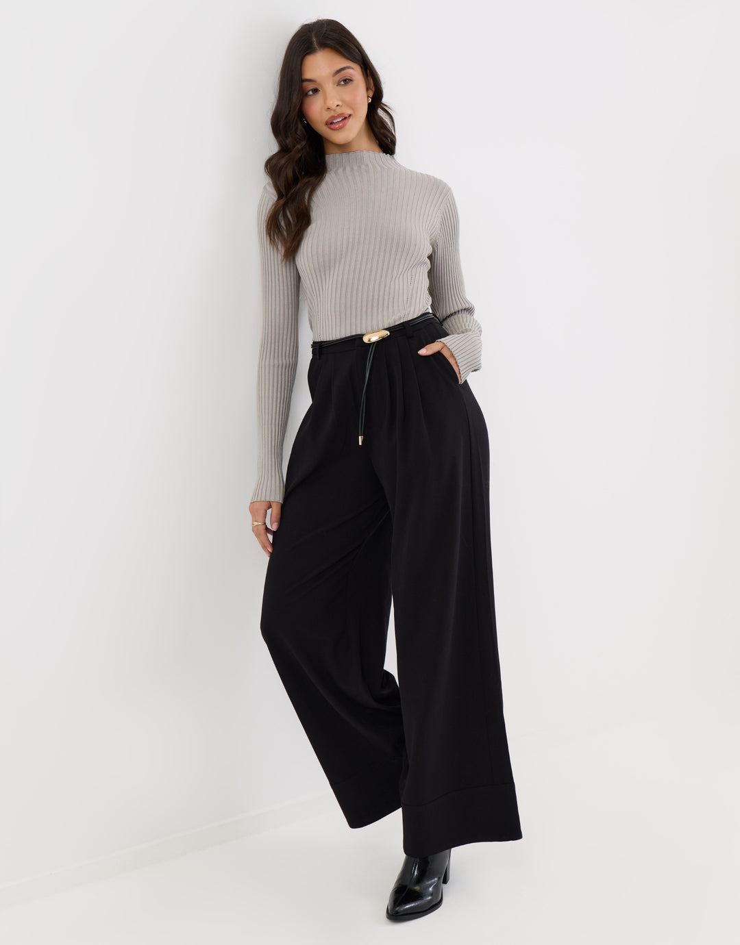 Pleated Wide Leg Trousers in Black