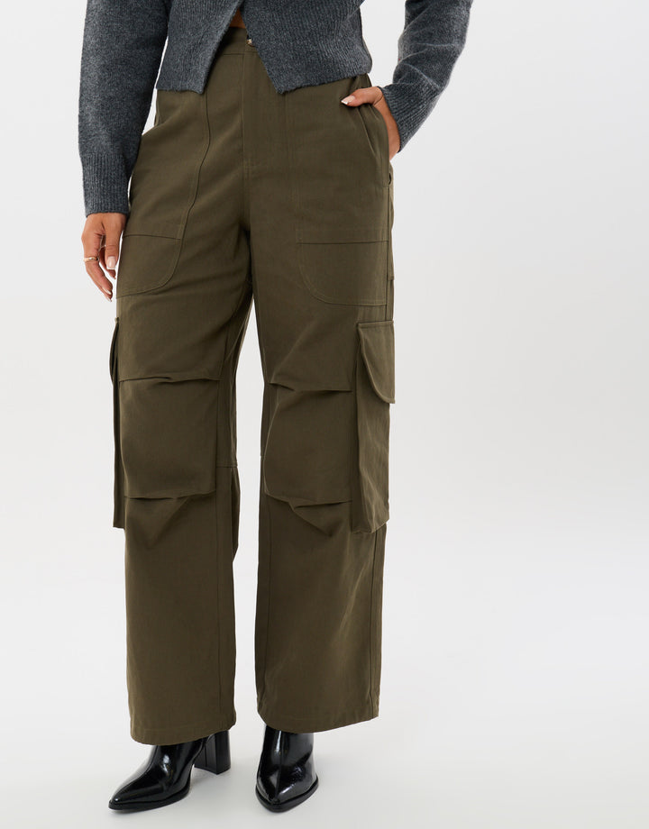 Cargo Utility Trousers in Khaki