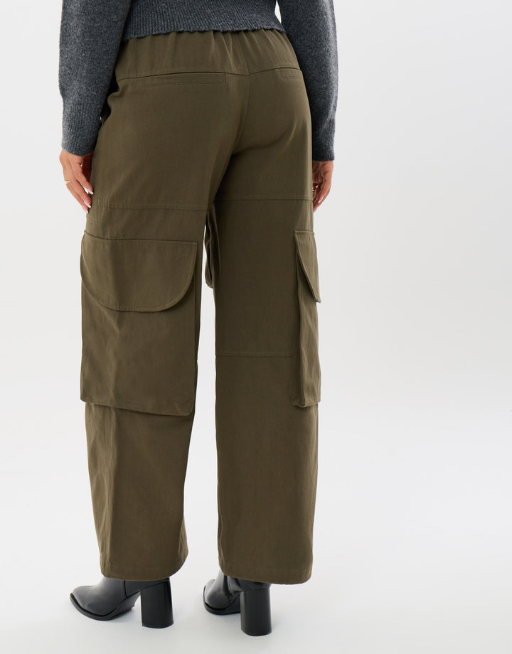 Cargo Utility Trousers in Khaki