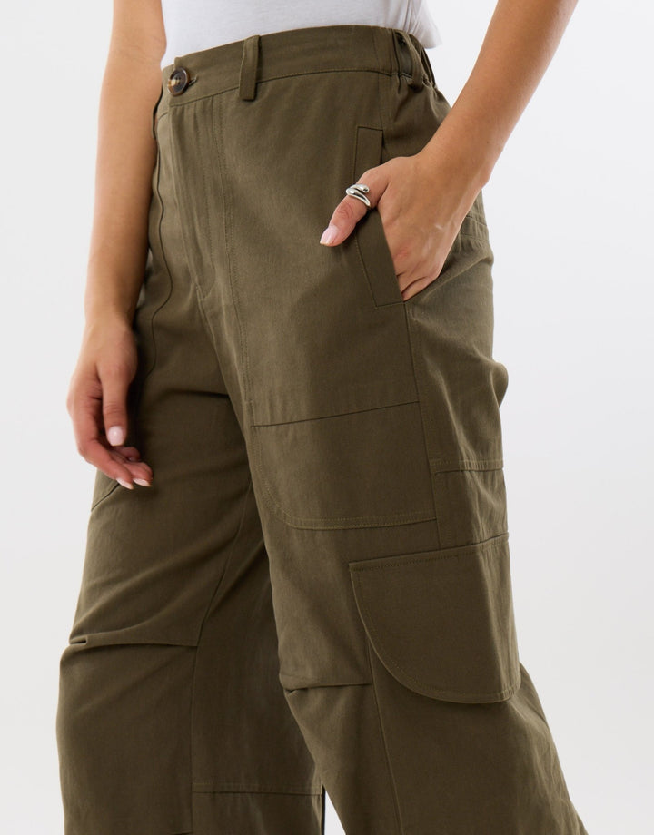 Cargo Utility Trousers in Khaki