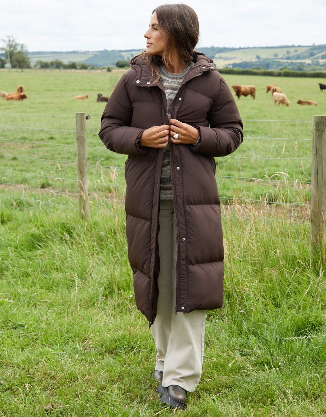 Worn Threadbare Threadbare Women's Petite Maxi Puffer Jacket in Chocolate