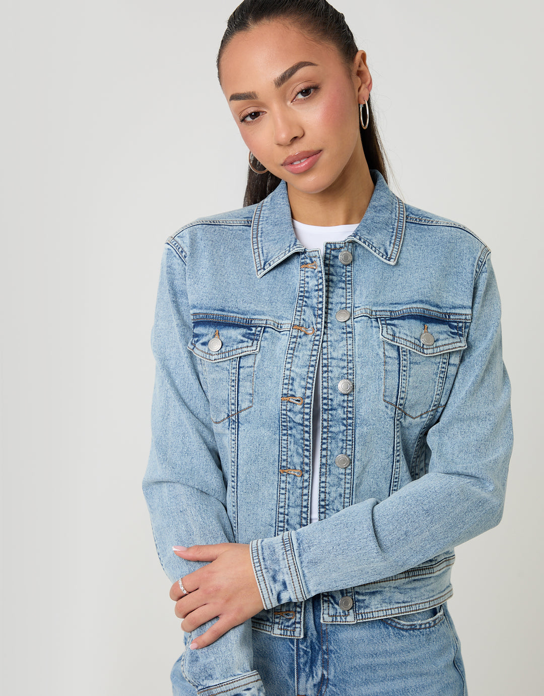 Denim Jacket in Light Blue Wash