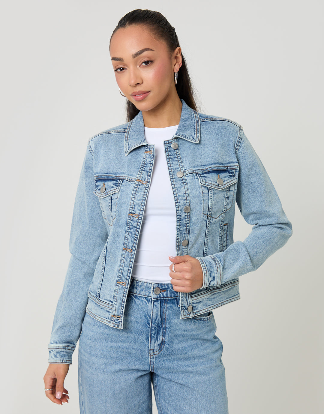 Denim Jacket in Light Blue Wash