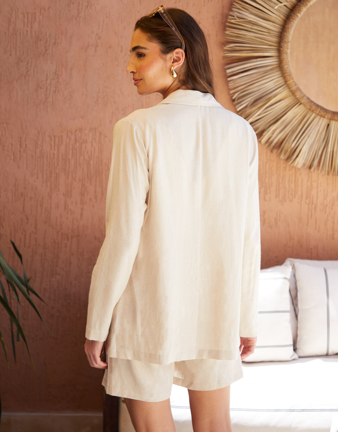 Relaxed Fit Linen Blend Blazer in Ecru