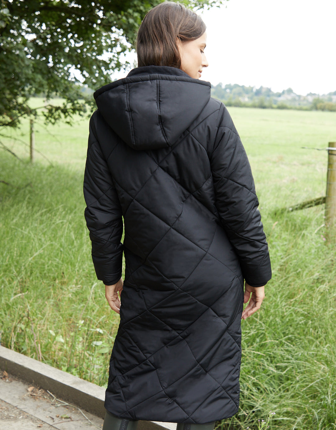 Diamond Quilted Heritage Longline Barn Jacket with Removable Hood in Black