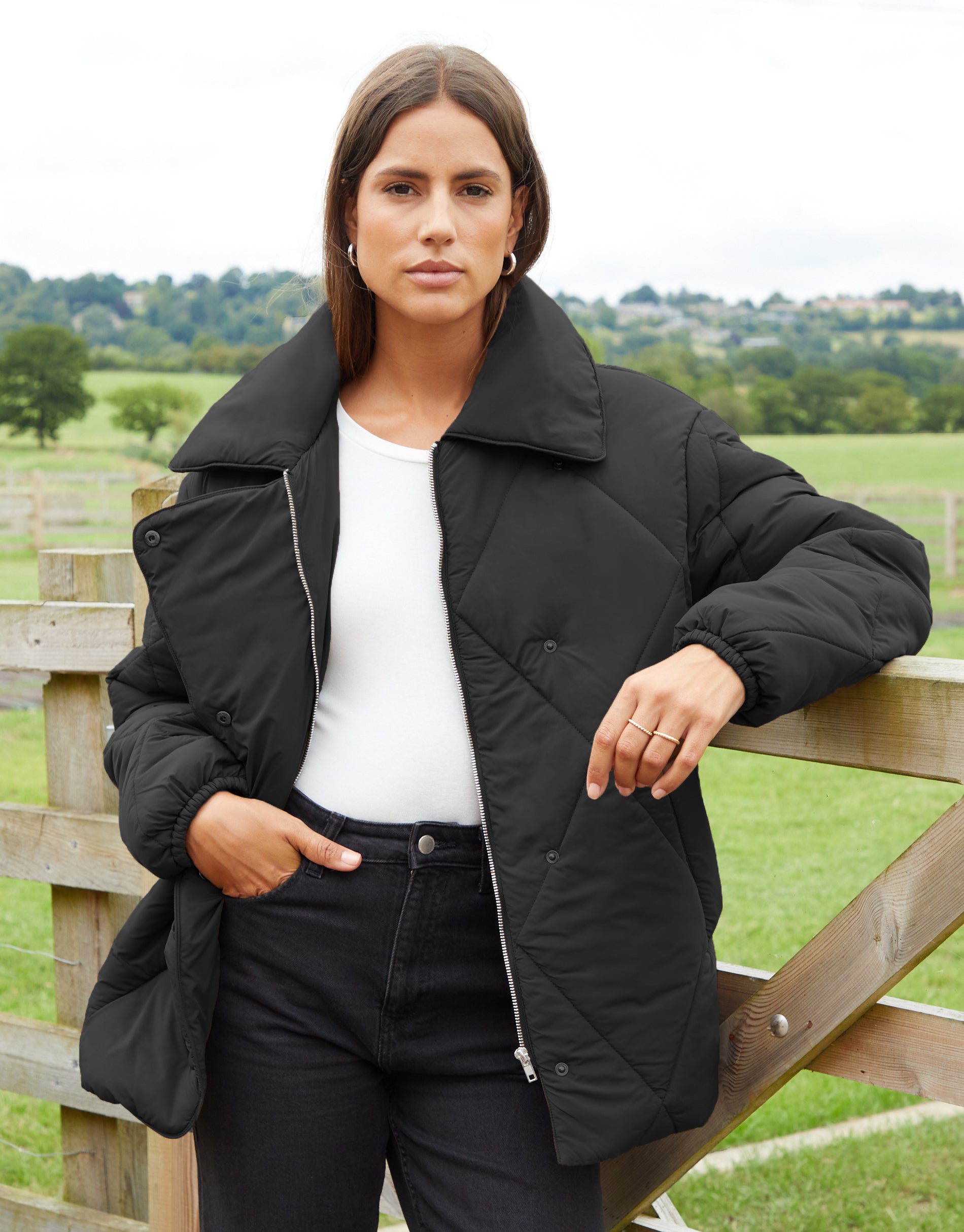 Threadbare Women's Black Collared Diamond Quilted Jacket