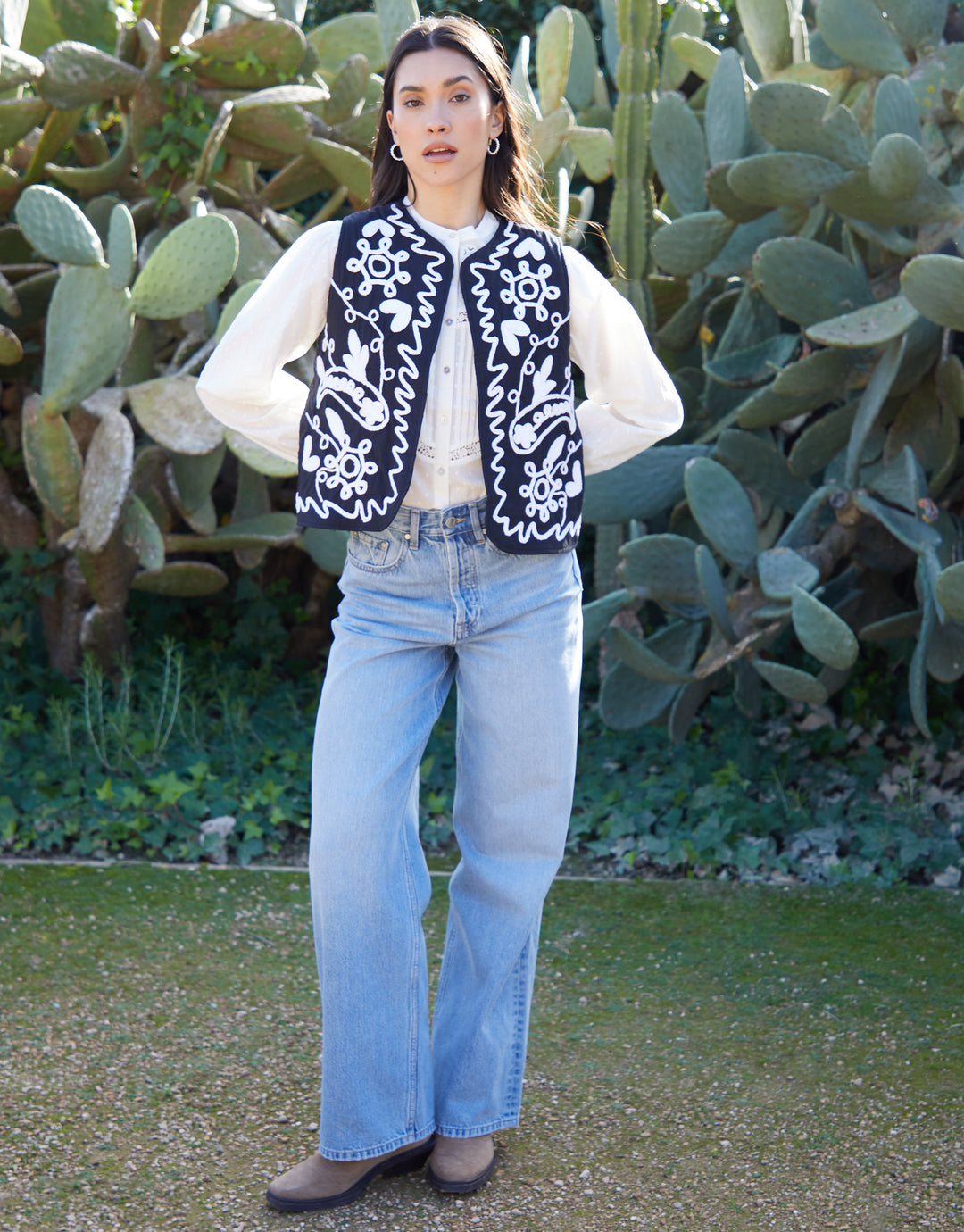 Black Cornelli Embroidered Gilet