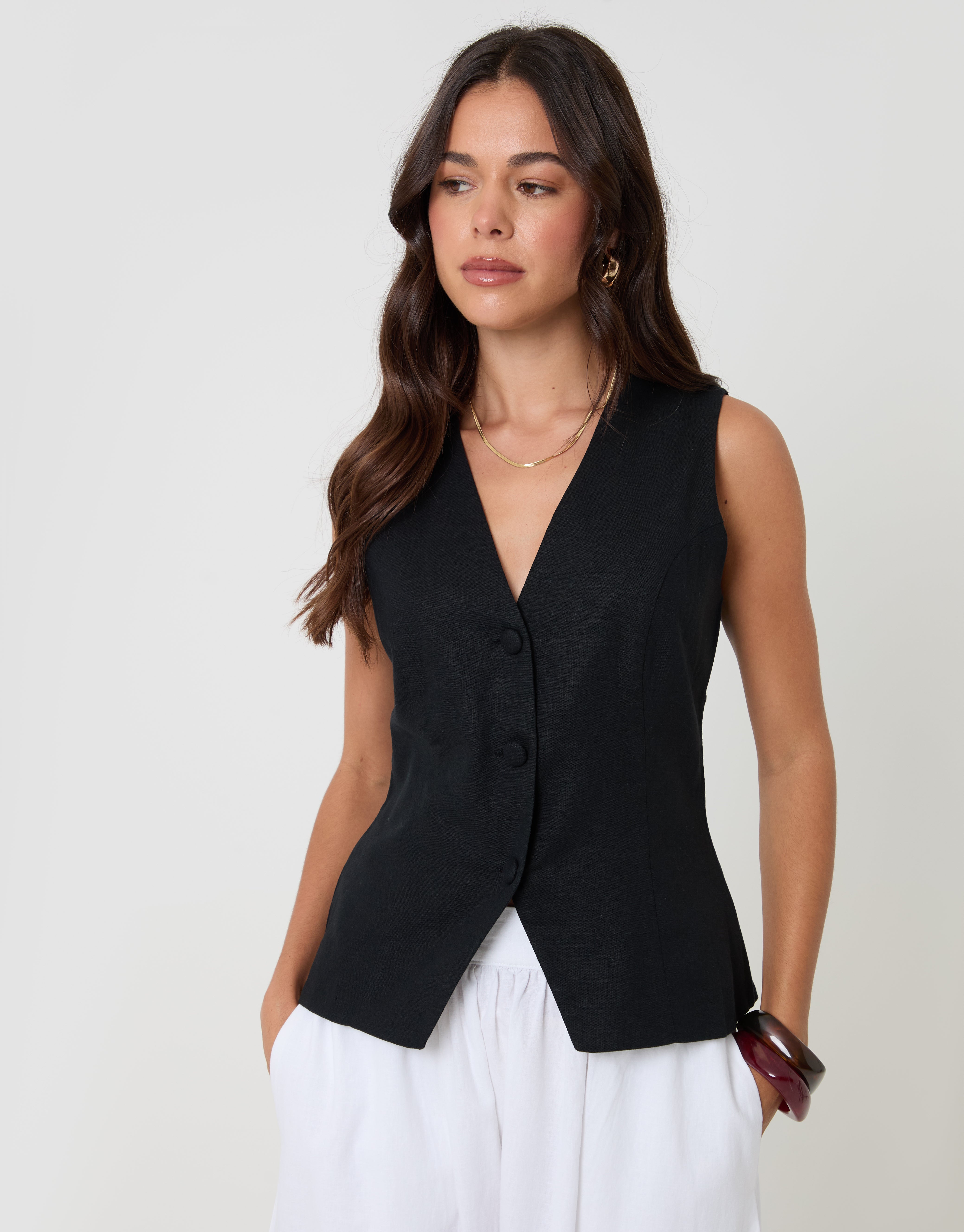 Linen Blend V-Neck Waistcoat in Black