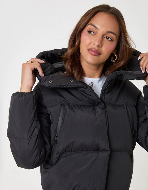 Threadbare Showerproof Cropped Puffer Coat in Black - close up