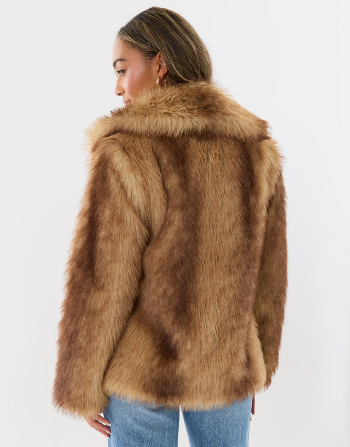 Oversized Collar Faux Fur Coat in Tan