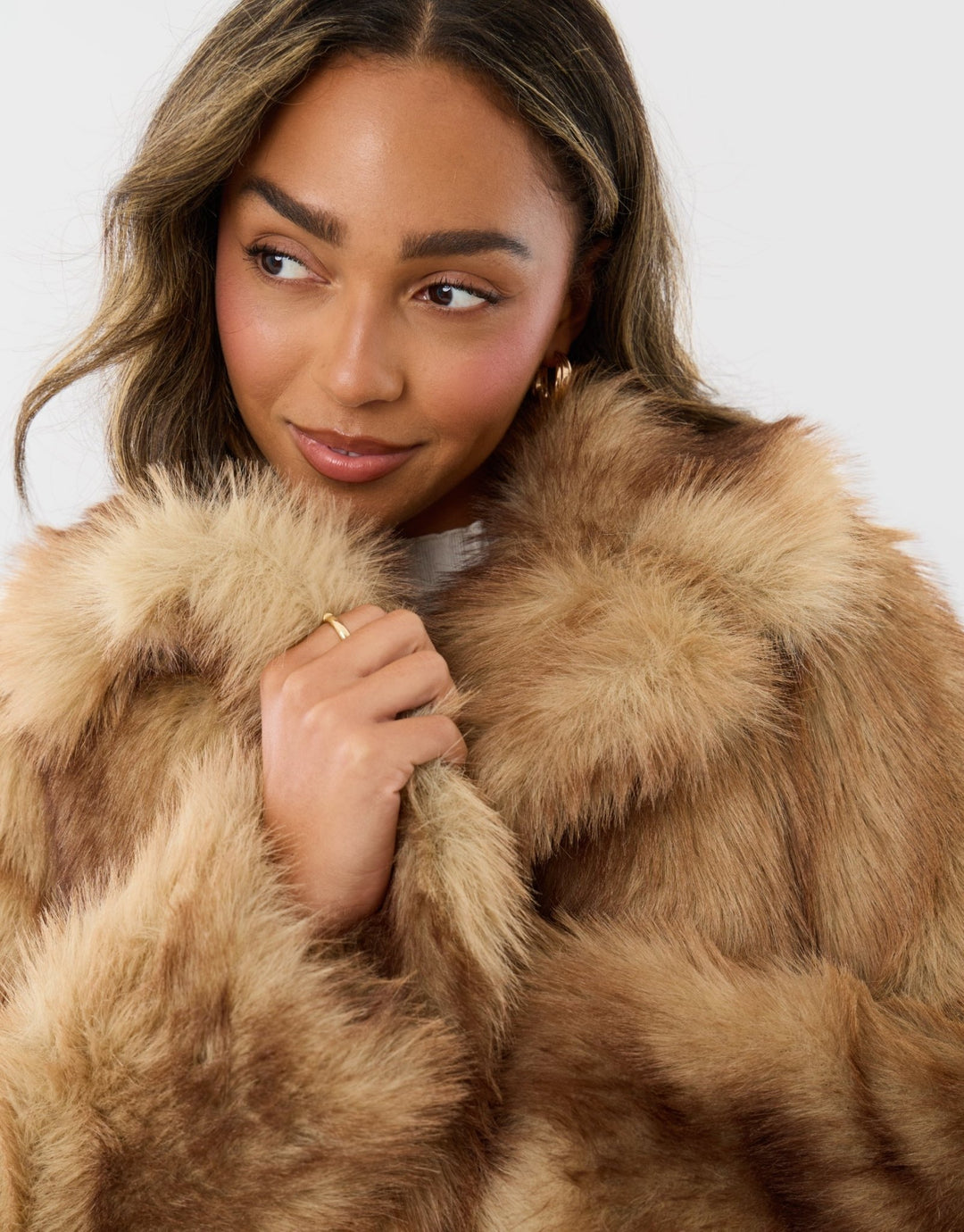 Oversized Collar Faux Fur Coat in Tan