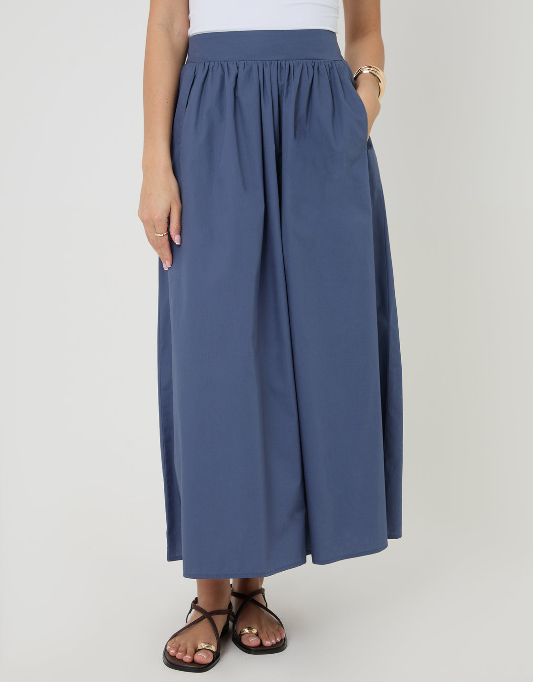 Threadbare Cotton Poplin Skirt with Pockets in Blue - front view