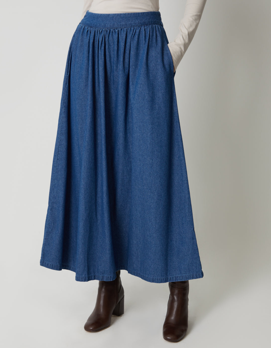 Mid Wash Pull On Denim Midaxi Skirt