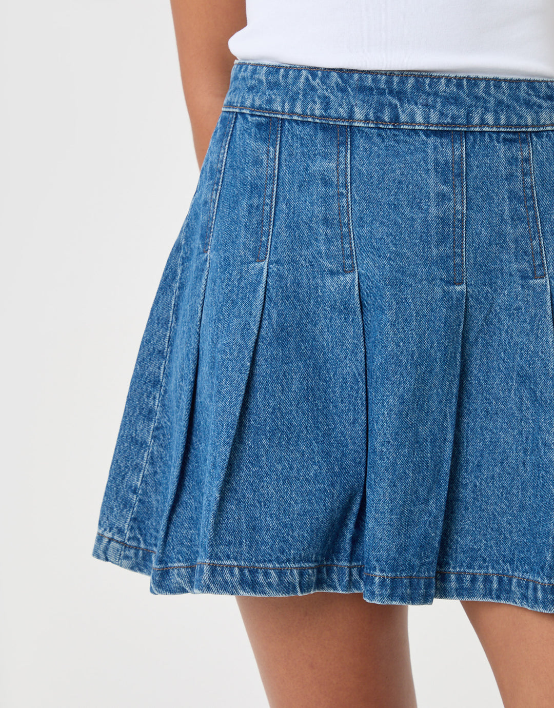 Threadbare Denim Pleated Mini Skirt in Mid Wash - close up