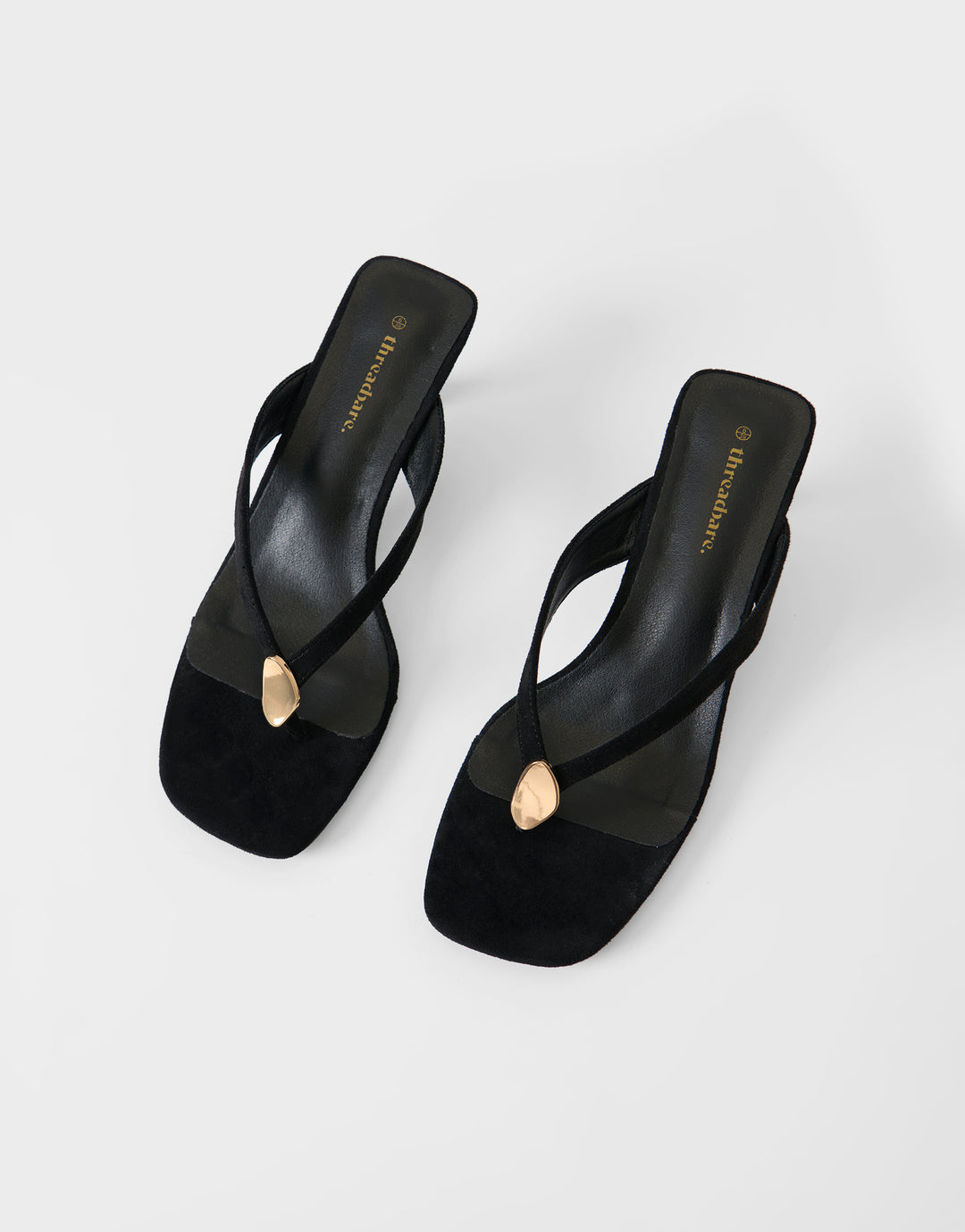 Toe Post Kitten Heels in Black
