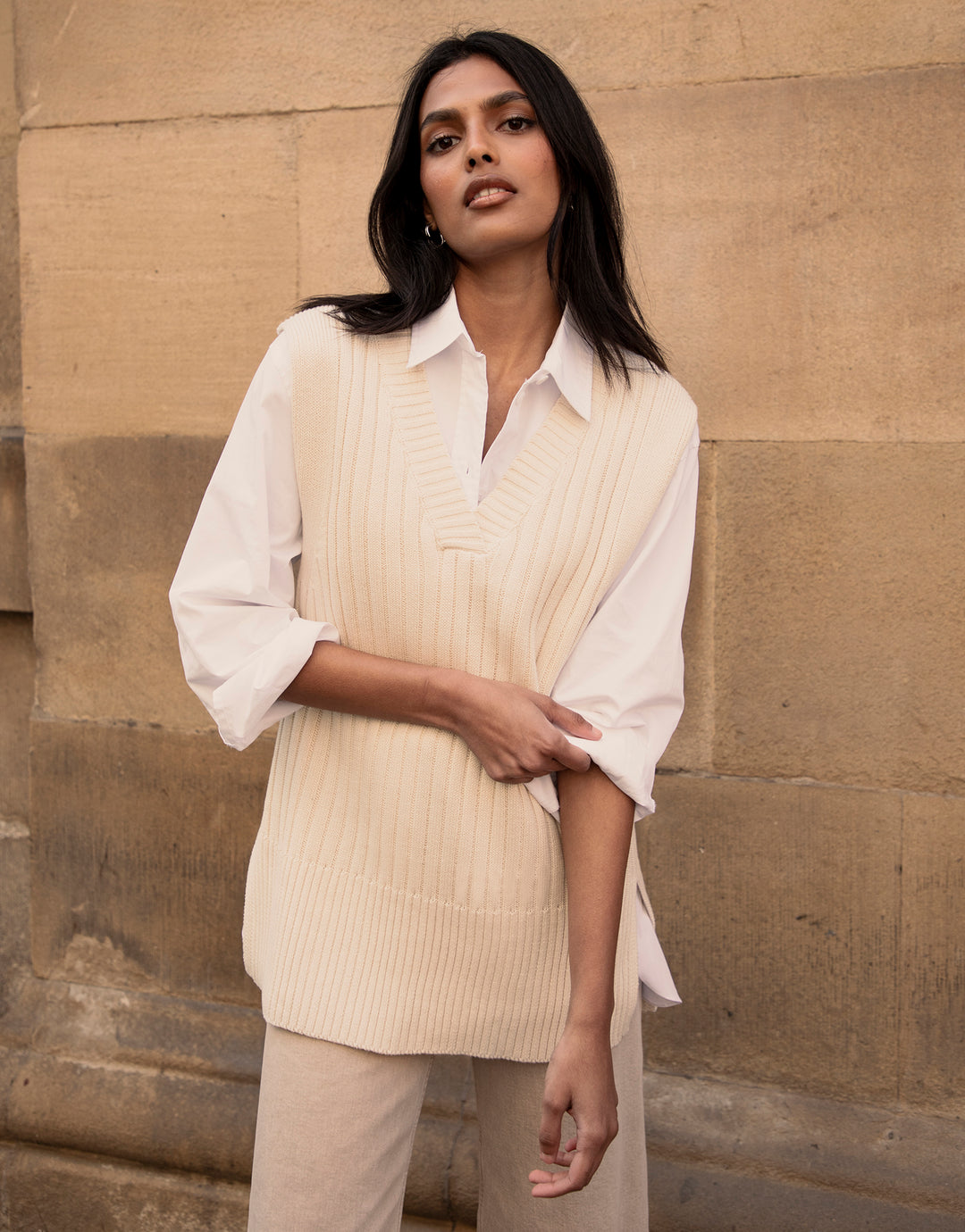 Stone V-Neck Ribbed Knitted Sweater Vest