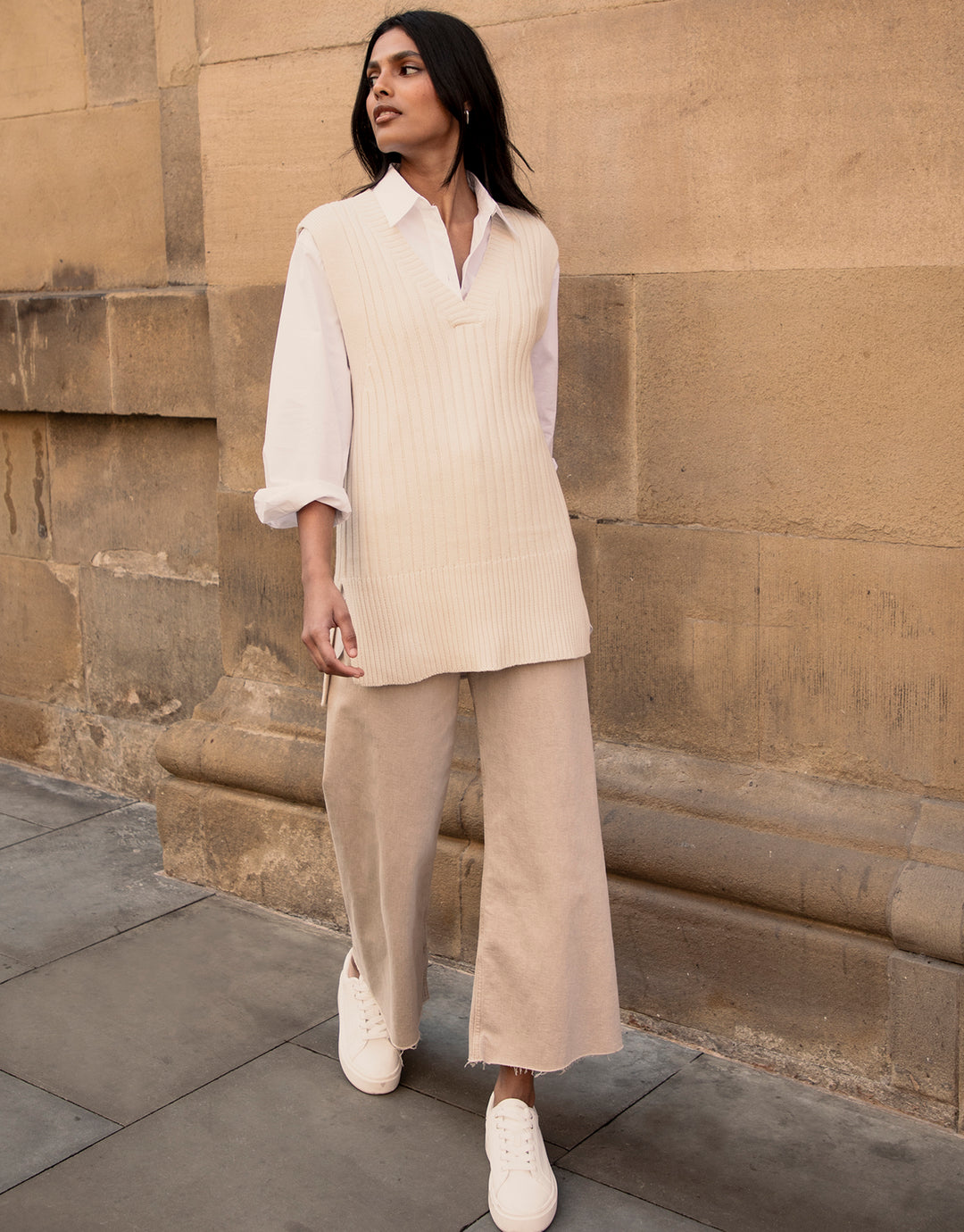 Stone V-Neck Ribbed Knitted Sweater Vest