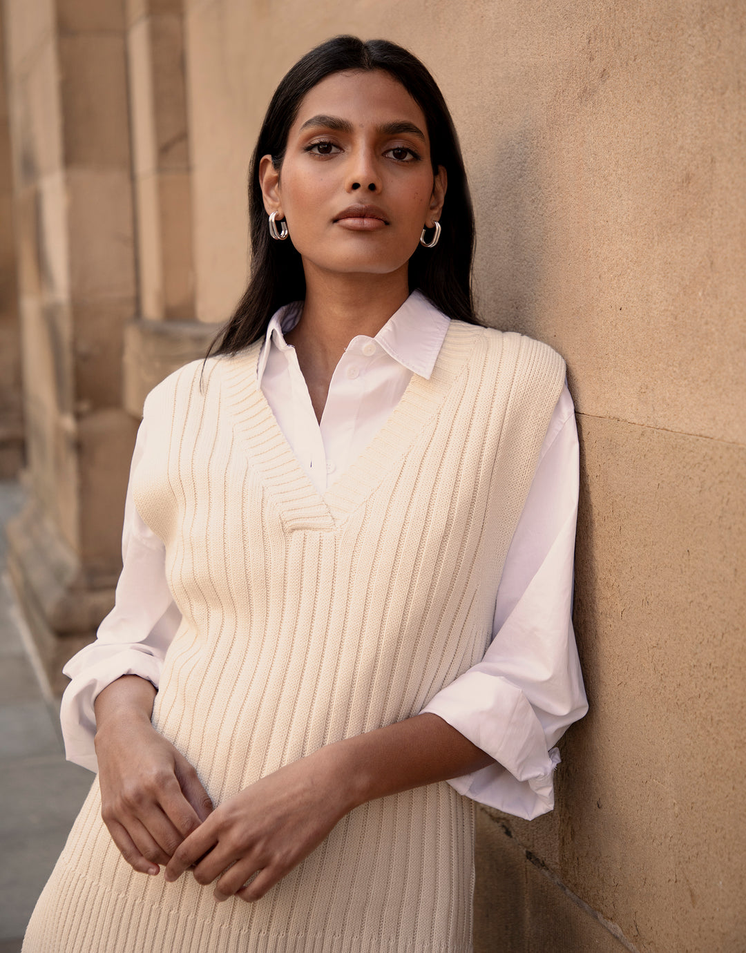 Stone V-Neck Ribbed Knitted Sweater Vest