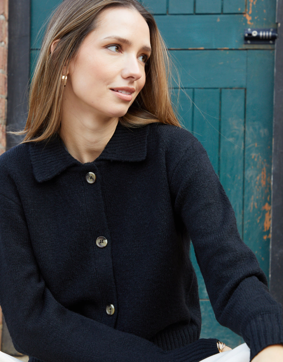 Black Cropped Collared Knitted Cardigan