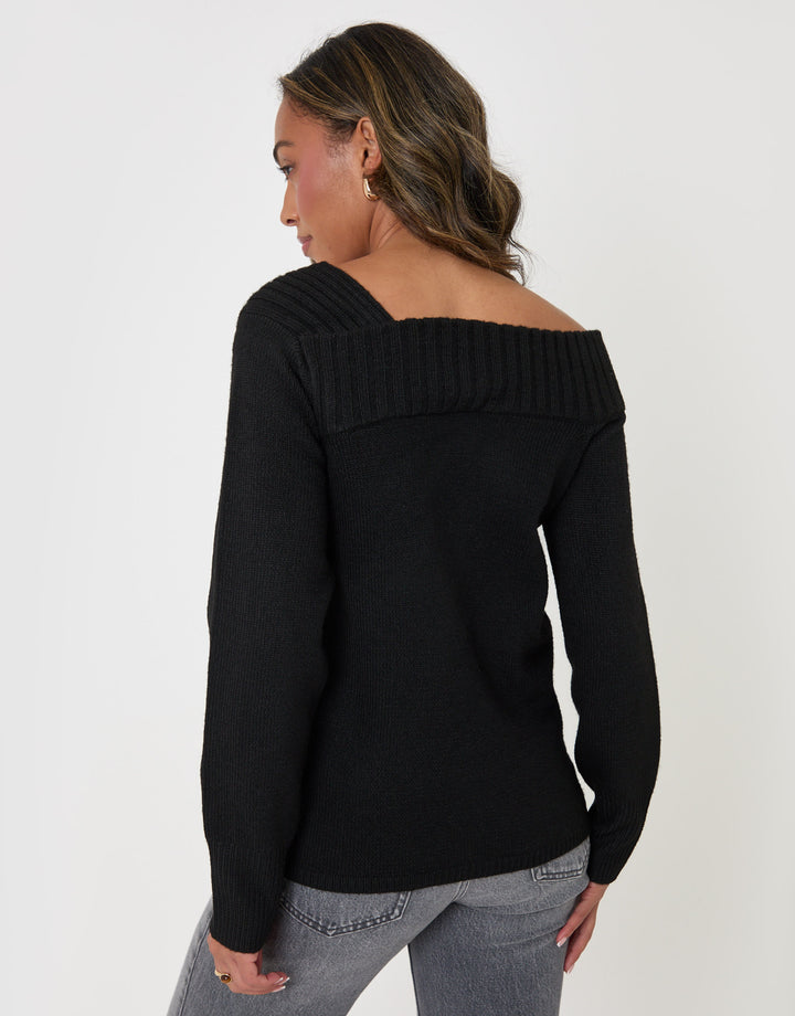Asymmetric Slash Neck Jumper in Black