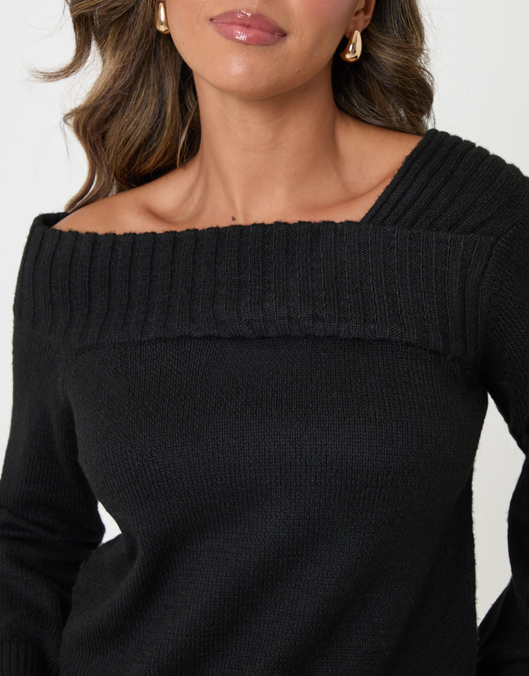 Asymmetric Slash Neck Jumper in Black
