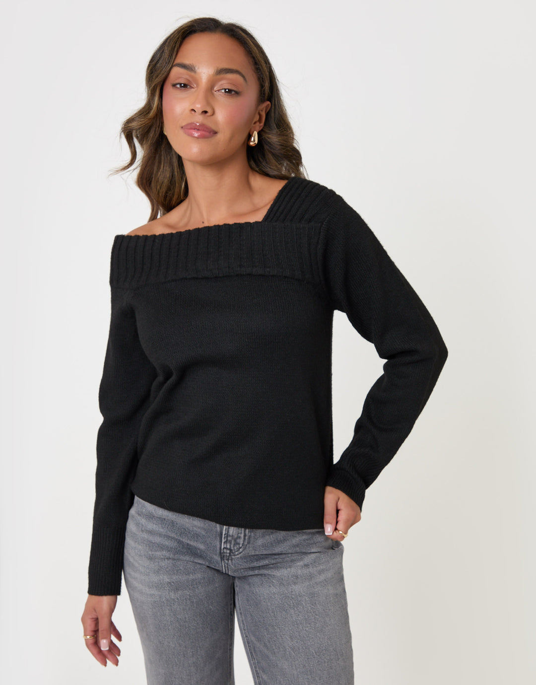 Asymmetric Slash Neck Jumper in Black
