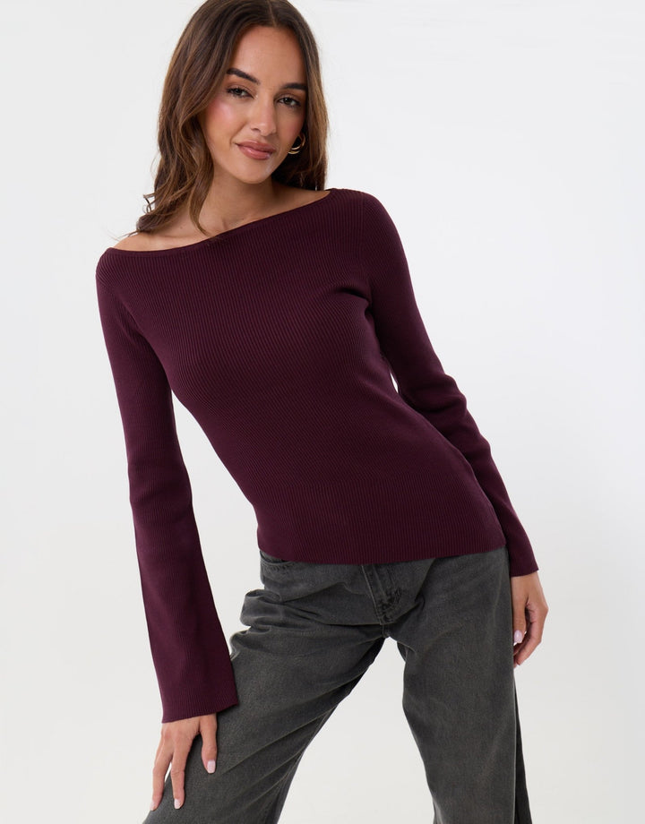 Ribbed Asymmetric Long Sleeve Top in Plum