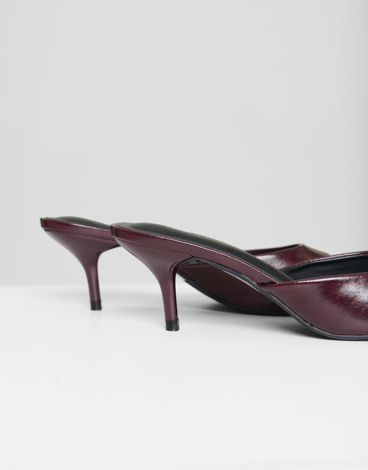 Threadbare Open Toe Kitten Heels in Plum - heel