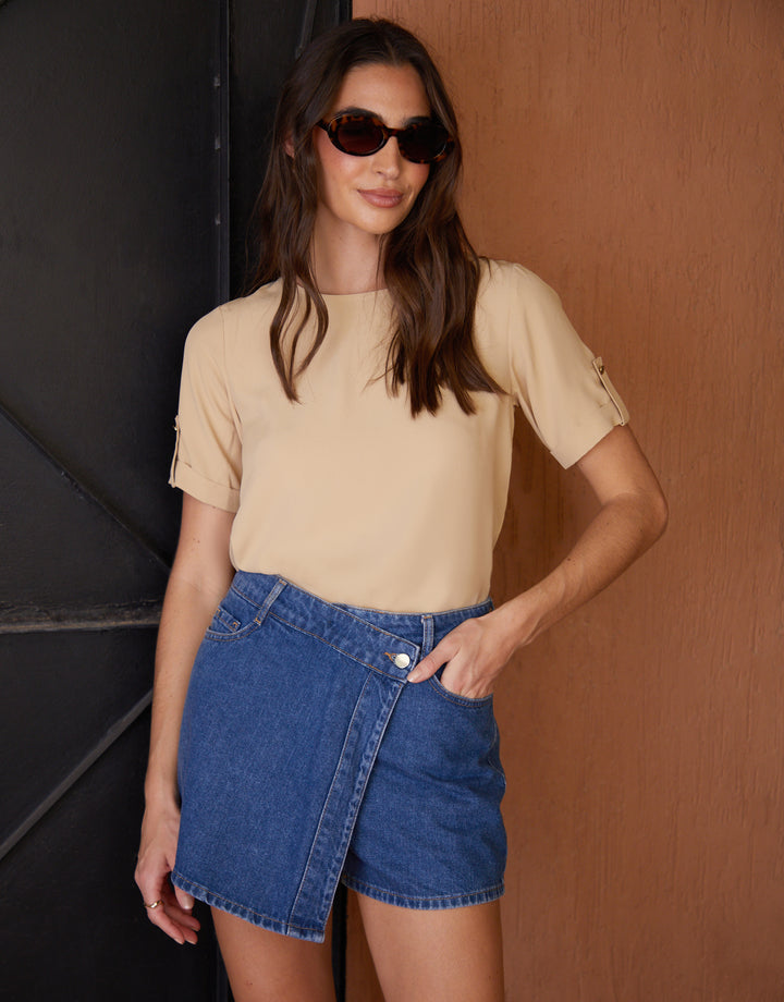 Short Roll Sleeve T-Shirt Blouse in Stone