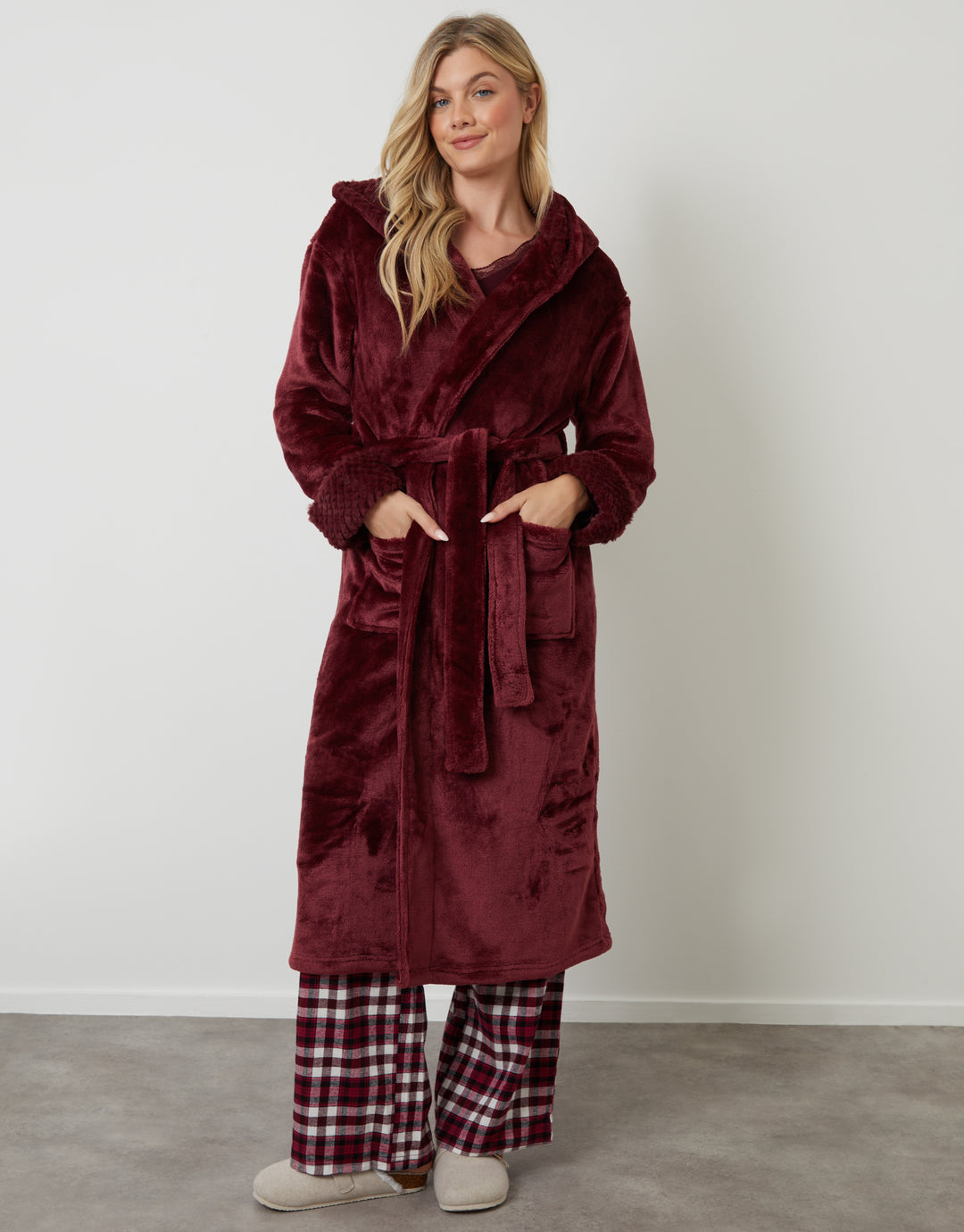 Berry Red Soft Faux Fur Trim Dressing Gown